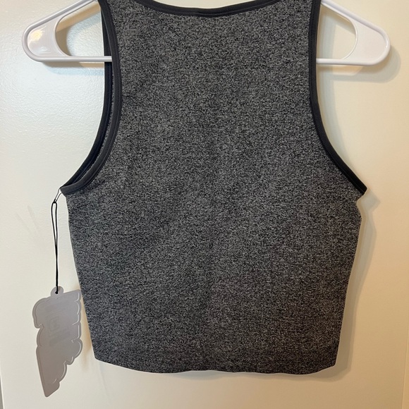 NWT Grey Seamless Love & Sports Tank and Shorts - Picture 7 of 9